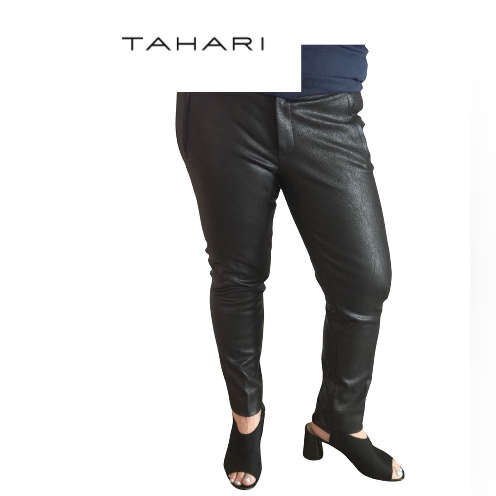 T Tahari Women's Black snakeskin Straight Leg Pants Sz 4